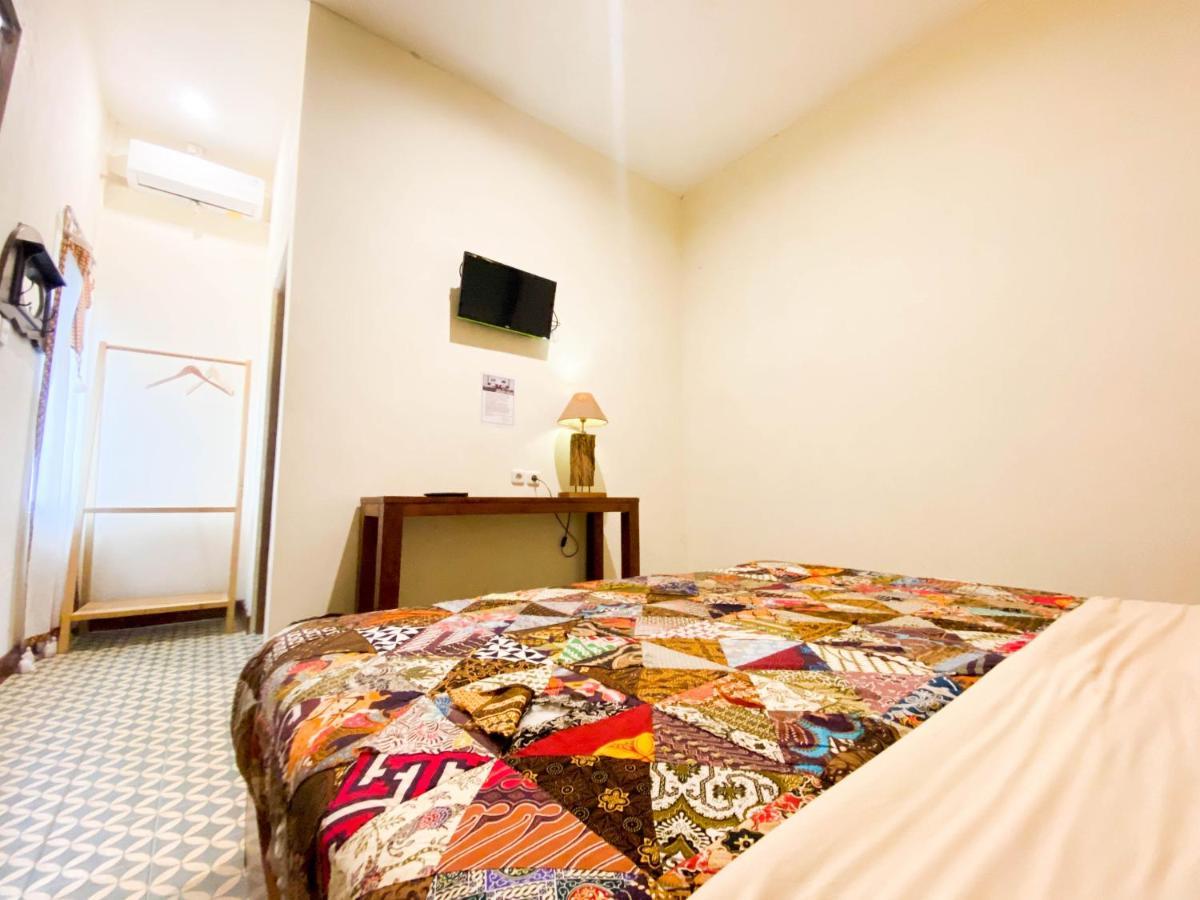 Hinggil Homestay Syariah Malioboro Yogya Mitra Reddoorz Джокякарта Екстериор снимка