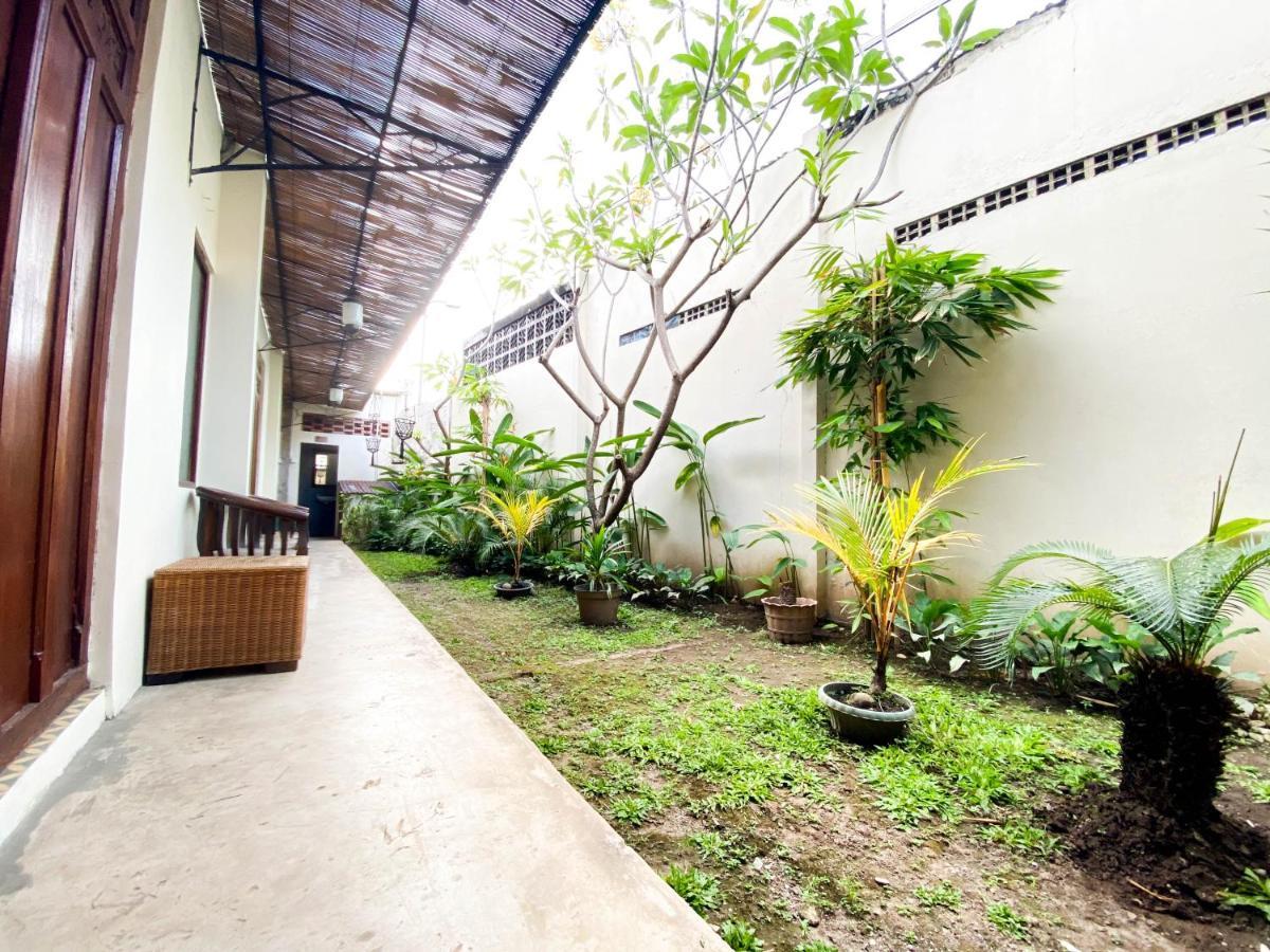Hinggil Homestay Syariah Malioboro Yogya Mitra Reddoorz Джокякарта Екстериор снимка